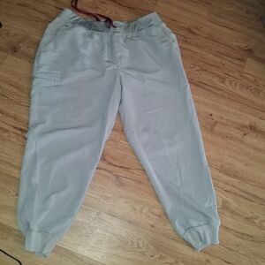 Figs Women's Light Gray Jogger Sweatpants with Maroon Drawstring